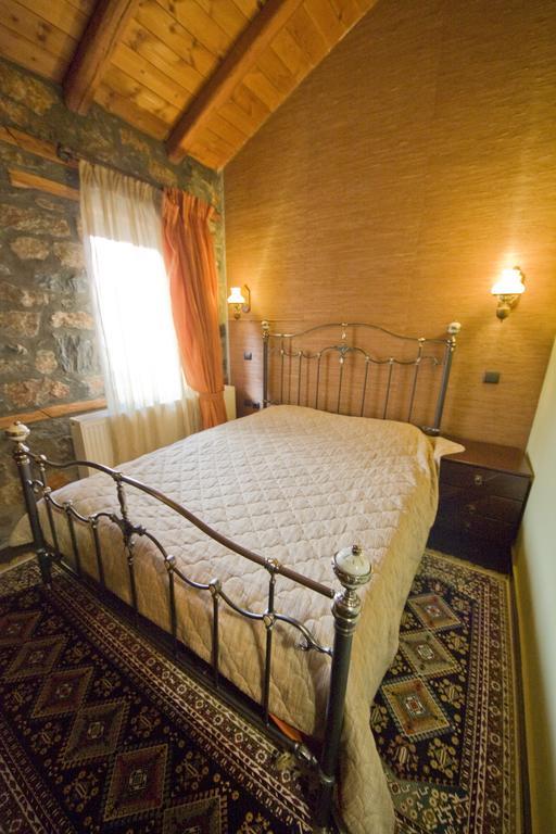 Onar Guesthouse Agios Athanasios  Extérieur photo